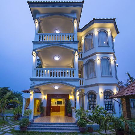 Serkirin Mary Angkor Villa Сіємреап Екстер'єр фото